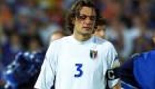 صائمون عن المجد.. مالديني بطل لعنة انتهت باعتزاله