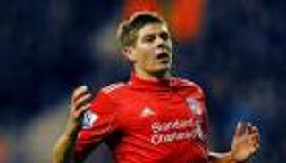 صائمون عن المجد.. ستيفن جيرارد ضحية لعنة ليفربول في الدوري الإنجليزي