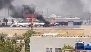 نيران تلتهم طائرات مدنية بمطار الخرطوم