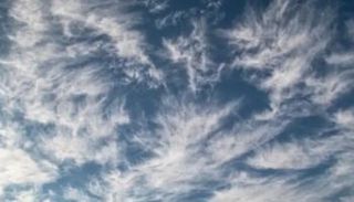 تلعب الرياح الدور الرئيسي في تشكل السحب