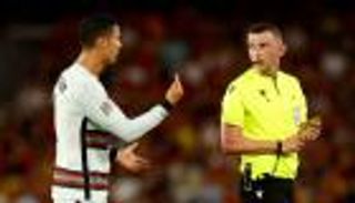 من هو حكم مباراة الهلال والنصر في الدوري السعودي؟.. سيحدد بطل البريميرليغ