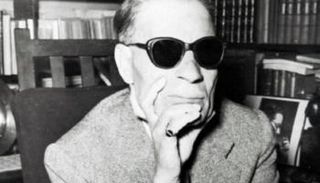 عميد الأدب العربي طه حسين