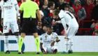 بينها مانشستر سيتي ونهائي.. 6 مباريات محرمة على مدافع ريال مدريد