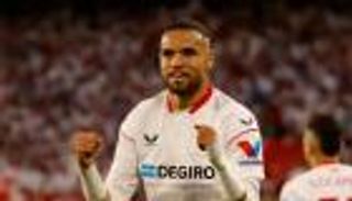 بمساعدة ماغواير ودي خيا.. يوسف النصيري يتقدم خطوة في تاريخ إشبيلية (فيديو)