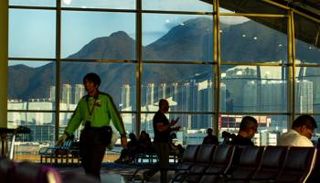 صالة الإنتظار بالمطار - أرشيفية