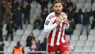 يوسف بلايلي، نجم الجزائر