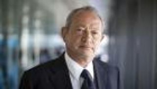 ساويرس ينقل الأزمة السودانية إلى تويتر.. ما قصة "نجيب آل دقلو"؟