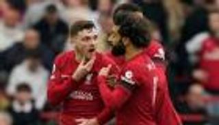 ضرب نجم ليفربول.. الدوري الإنجليزي يعيد الحكم التائب للملاعب