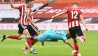 قانون لمسة اليد.. هل تحدث ثورة جديدة في الموسم القادم؟