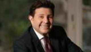 "غناء بلا أجر".. هاني شاكر يتعرض للنصب في البحرين