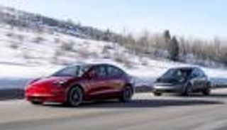 كاليفورنيا الأمريكية تحزر هدفا رائعا بمرمى المناخ