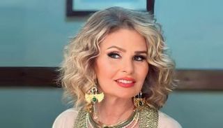 النجمة المصرية يسرا