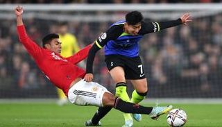 معلق مباراة توتنهام ومانشستر يونايتد في الدوري الإنجليزي والقنوات الناقلة