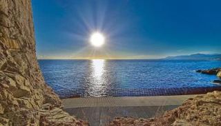 طريق الكورنيش الجديد بمدينة باستيا الفرنسية