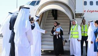 جانب من استقبال رعايا الدول في دولة الإمارات