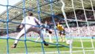 نتيجة تاريخية في الدوري الإنجليزي.. والضحية ليفربول وطريد ريال مدريد 