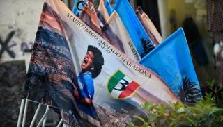 جماهير نابولي الإيطالي