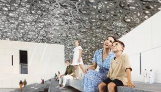 أبوظبي تستهدف استقطاب 24 مليون زائر بنهاية عام 2023