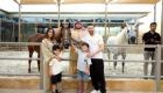 على خطى جورجينا.. أنتونيلا زوجة ميسي تخطف الأنظار في السعودية (صور)