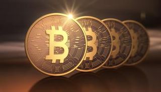 بتكوين.. الحصان الرابح في حلبة الاستثمارات خلال 2023