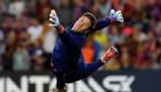 برشلونة ضد أوساسونا.. تير شتيغن يدخل التاريخ مع صافرة البداية