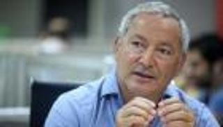 ضبابية قاتلة.. سميح ساويرس يعلق استثماراته في مصر بسبب الجنيه