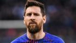 "لن يحقق حلمه".. أسطورة ريال مدريد ينصح ميسي بتجاهل برشلونة