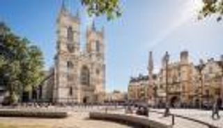 "لقطات" في لحظات أخيرة.. "ويستمنستر" تستعد لتتويج تشارلز