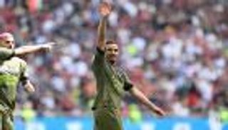 بهدف استثنائي وتألق بن ناصر.. ميلان ينعش آماله في "الأبطال" (فيديو)