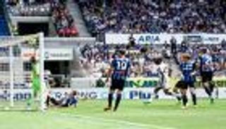 فيديو.. هدف إنجليزي نادر يعزز أحلام يوفنتوس الأوروبية