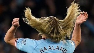 إيرلينغ هالاند مهاجم مانشستر سيتي