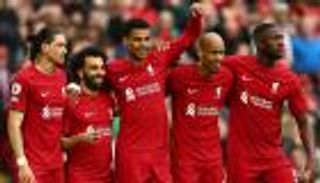 رفض طلبه.. محمد صلاح يضع لاعبا في موقف محرج (صورة)