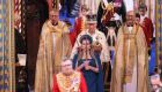 21 طلقة مدفعية تتوج تشارلز ملكا في أستراليا ونيوزيلندا