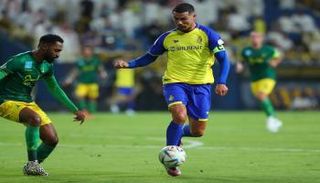 من مباراة النصر والخليج في الدوري السعودي