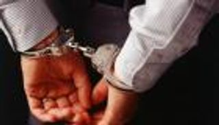 متلبسا برشوة.. "النزاهة العراقية" تضبط مرافقا شخصيا لقائد شرطة