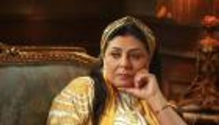 هالة صدقي: "أنا الملكة.. وتاج إنجلترا يلزمني" (صورة)