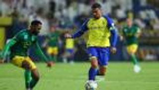 مشادة وهدف أبيض.. رونالدو يتصدر 6 مشاهد في سقوط النصر ضد الخليج (فيديو)