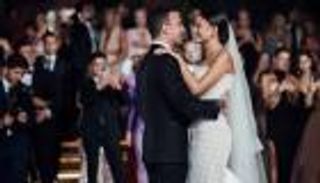 بعد أشهر فقط.. طلاق أوزهان كوتش وديميت أوزدمير (صور)