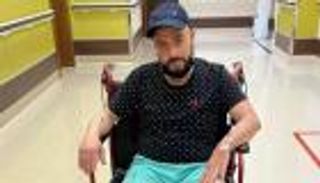 الفنان أحمد إبراهيم بعد إصابته بجلطة في المخ: "حالتي صعبة جدا"