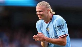 إيرلينغ هالاند مهاجم مانشستر سيتي