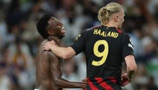 فينيسيوس جونيور وإيرلينغ هالاند