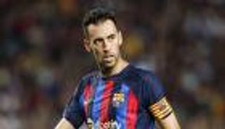 8 لاعبين على رادار برشلونة.. من يخلف سيرخيو بوسكيتس؟