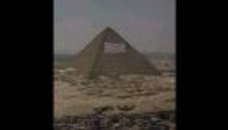 لافتة ضخمة على الهرم الأكبر؟ مسؤول مصري يكشف التفاصيل