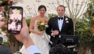 أحمد الغندور في القفص الذهبي.. صور من حفل زفاف "الدحيح"