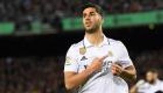 لاعب برشلونة يقطع طريق أسينسيو نحو الدوري الإنجليزي