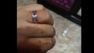 مصرية تلكم شخصا تحرش بها.. وتوجه رسالة قوية