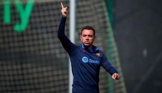 تشافي هيرنانديز مدرب برشلونة