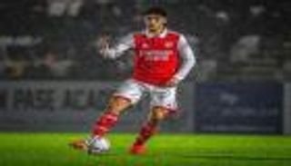 فضل المغرب على هولندا.. 4 معلومات عن إسماعيل محند موهبة أرسنال