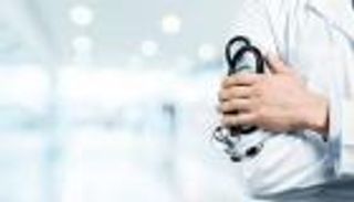 الجنس مقابل الإجهاض.. التحقيق في وقائع مثيرة لطبيب نساء مصري