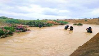 امطار غزيرة وفيضان للاودية